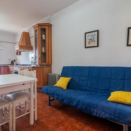 Flatguest Mayca